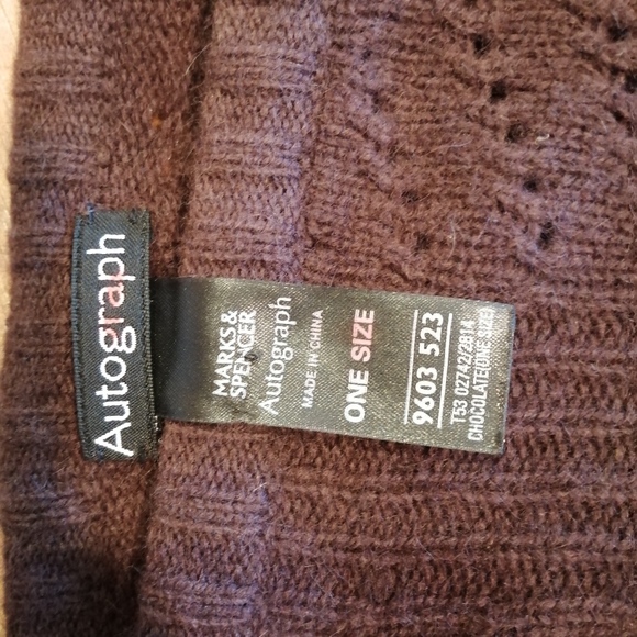 Autograph oversized Lambswool & Angora poncho - Picture 4 of 6
